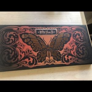 KVD Monarch eyeshadow palette 🤎🤍🖤